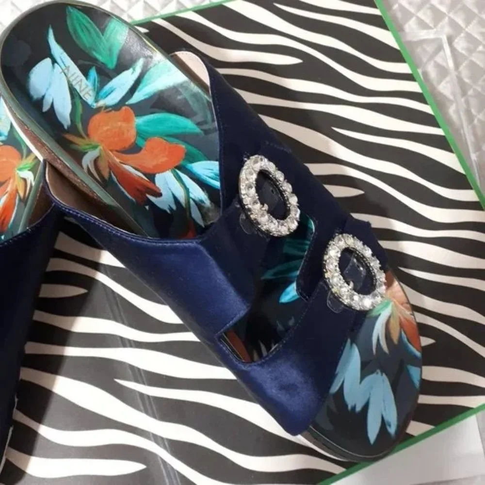 Nine West navy Satin slides with diamanté buckle, "I'll Wait" slide EUC - Picture 2 of 6